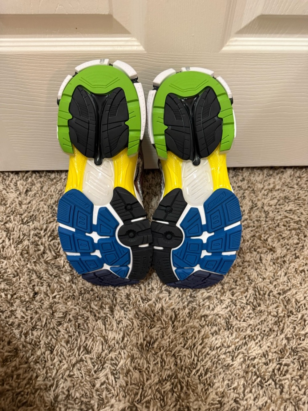 Balenciaga Runner Gradient Sneakers - Picture 5 of 6